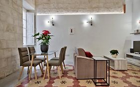 Vallettastay Zoe 1